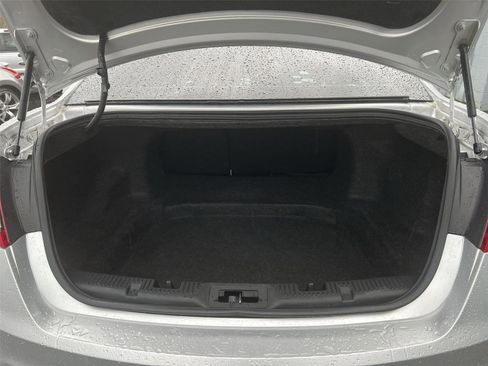 Used 2019 Ford Taurus Limited image 23