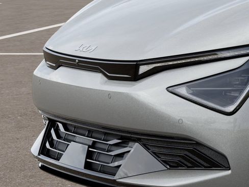 New 2025 Kia EV6 Wind image 12