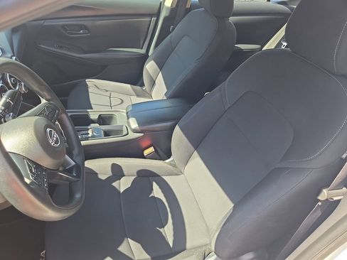 Used 2024 Nissan Sentra S FWD image 16