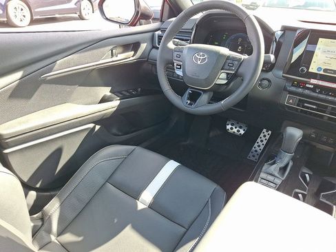 New 2026 Toyota Camry SE FWD image 9