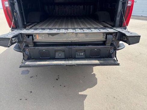 Used 2024 GMC Sierra 2500 Denali Ultimate AWD/4WD image 13