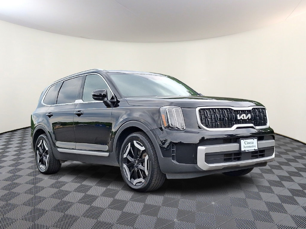 Used 2023 Kia Telluride EX AWD/4WD image 1