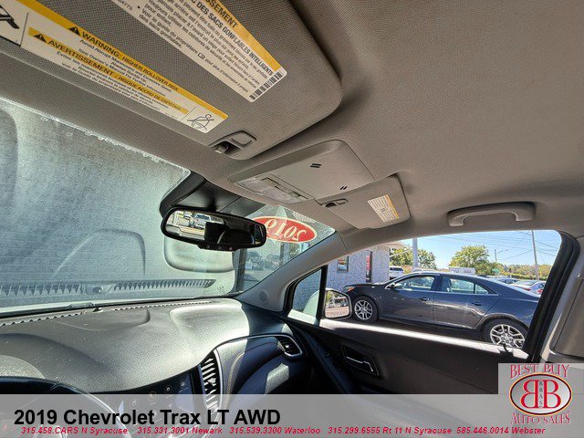 Used 2019 Chevrolet Trax LT w/ LT Convenience Package AWD/4WD image 22