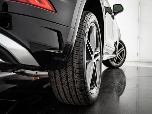 Used 2024 Audi Q5 e Premium image 51