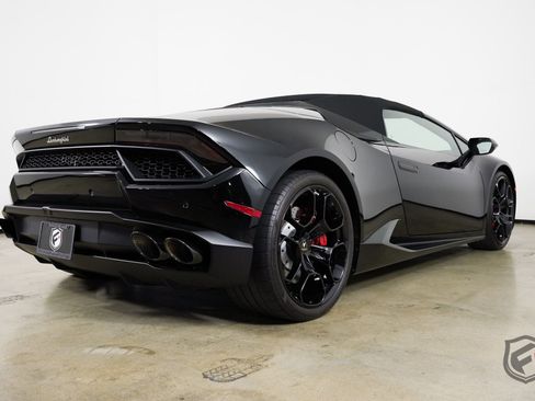 Used 2017 Lamborghini Huracan LP 580-2 image 18