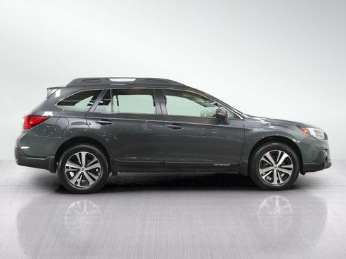 Used 2018 Subaru Outback 2.5i Limited AWD/4WD image 6
