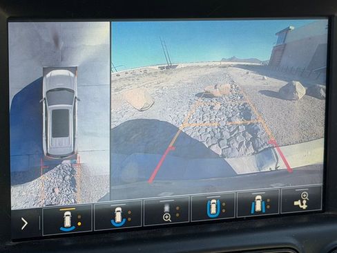 Used 2019 GMC Terrain Denali w/ Advanced Safety Package image 23