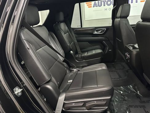 Used 2022 Chevrolet Tahoe Z71 w/ Luxury Package AWD/4WD image 20