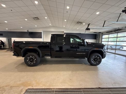 New 2026 GMC Sierra 2500 AT4X AWD/4WD image 8