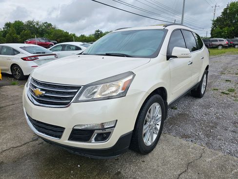 Used 2015 Chevrolet Traverse LT w/ Style and Technology Package FWD image 1