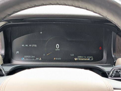 Used 2023 Lincoln Aviator Reserve w/ Equipment Group 201A image 11