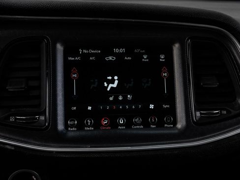 Used 2018 Dodge Challenger SXT Plus image 33
