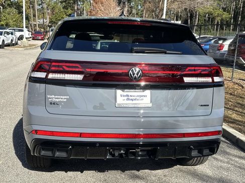 New 2026 Volkswagen Atlas Cross Sport SEL R-Line AWD/4WD image 32