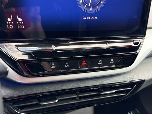 Used 2023 Volkswagen ID.4 Pro S Plus AWD/4WD image 18
