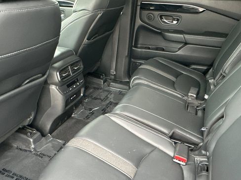 Certified 2025 Honda Pilot EX-L image 12