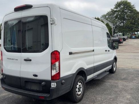 Used 2019 Ford Transit 250 148 Medium Roof RWD image 4