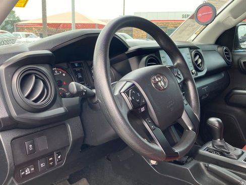 Used 2022 Toyota Tacoma SR AWD/4WD image 8