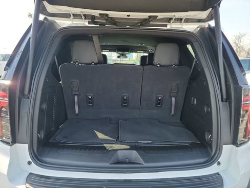 Used 2025 Chevrolet Tahoe LT AWD/4WD image 17