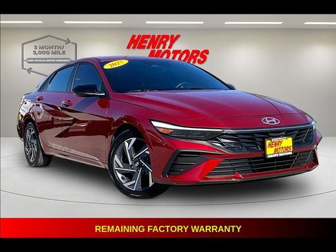 Used 2025 Hyundai Elantra Sport FWD image 1