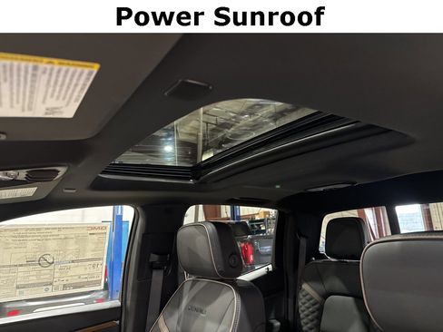 New 2026 GMC Canyon Denali image 3