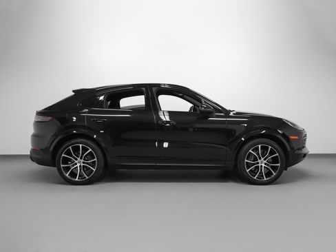 Certified 2022 Porsche Cayenne Platinum Edition AWD/4WD image 13