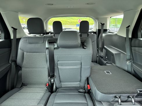 New 2026 Ford Explorer Active image 5