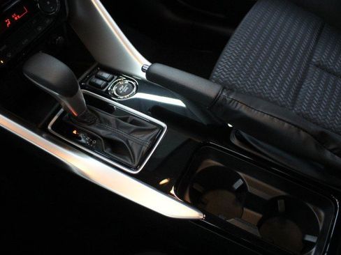 New 2026 Mitsubishi Eclipse Cross LE image 14