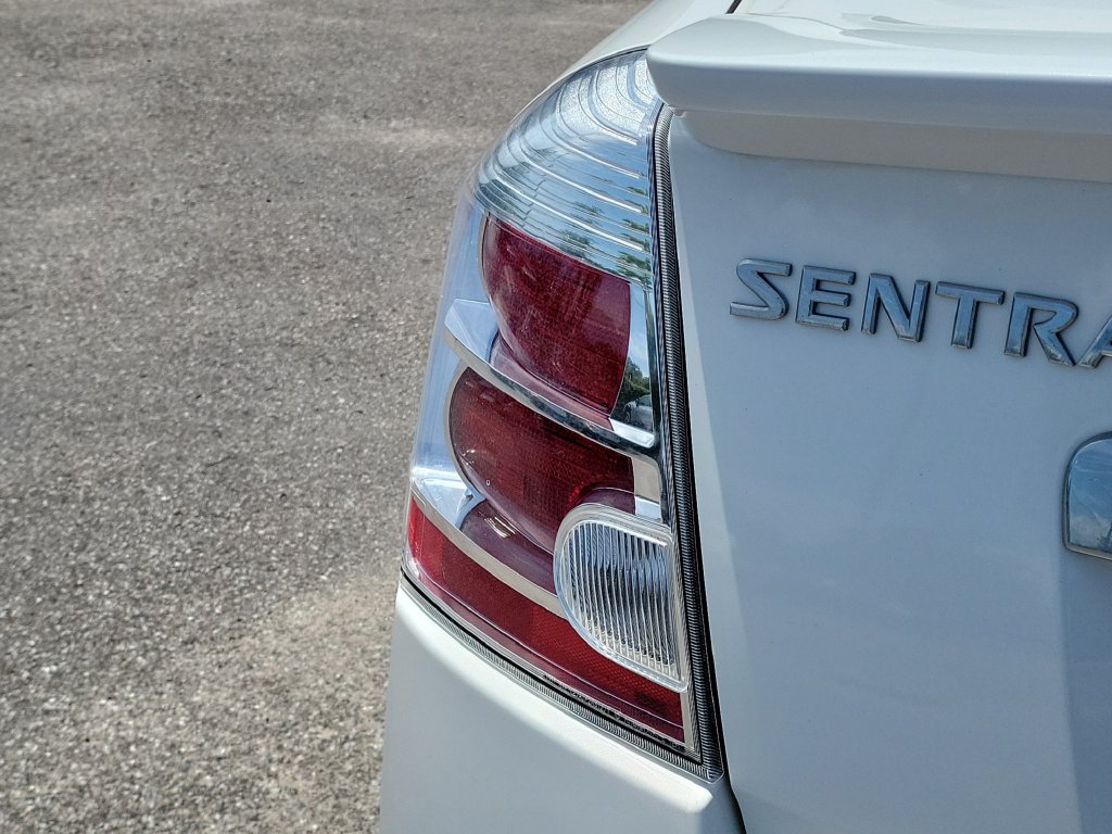 Used 2012 Nissan Sentra 2.0 S FWD image 30
