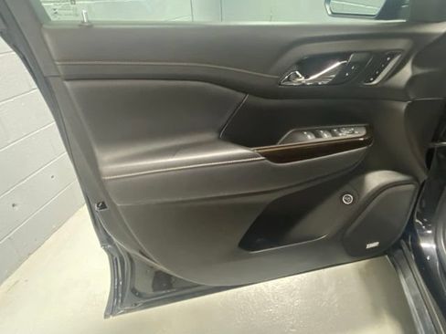 Used 2023 GMC Acadia AT4 w/ Preferred Package AWD/4WD image 6