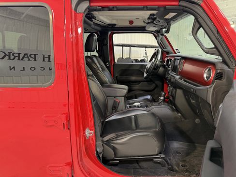 Used 2022 Jeep Gladiator Rubicon w/ LED Lighting Group image 14