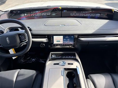 New 2025 Lincoln Navigator Reserve w/ Jet Appearance Package image 15