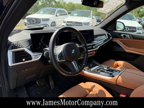 Used 2025 BMW X5 xDrive40i w/ Executive Package image 11