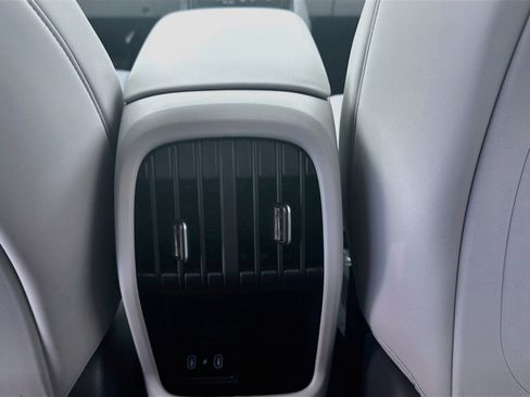 New 2027 Hyundai Kona Limited FWD image 17