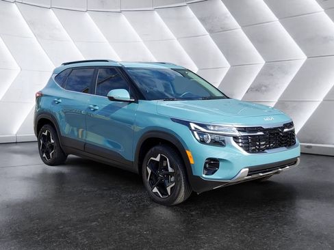 Certified 2024 Kia Seltos EX AWD/4WD image 1