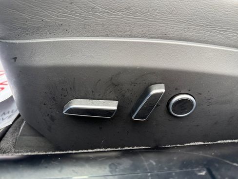 Used 2021 Tesla Model S Plaid image 16