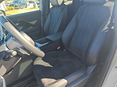 Used 2025 Acura ADX A-Spec image 15