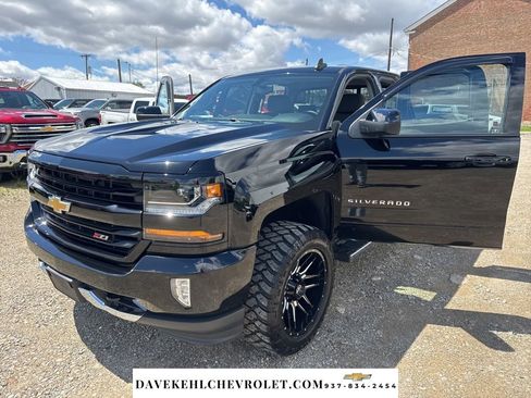 Used 2018 Chevrolet Silverado 1500 LT w/ All Star Edition AWD/4WD image 29