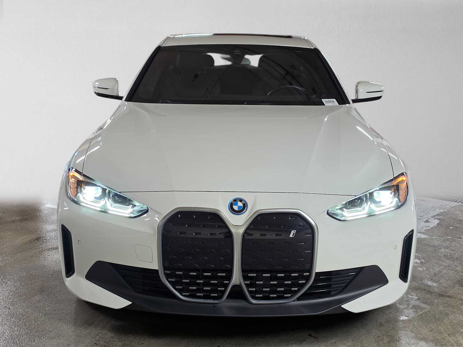 Used 2023 BMW i4 eDrive35 w/ Premium Package RWD image 8