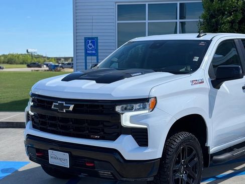Used 2025 Chevrolet Silverado 1500 LT Trail Boss w/ Protection Package image 2