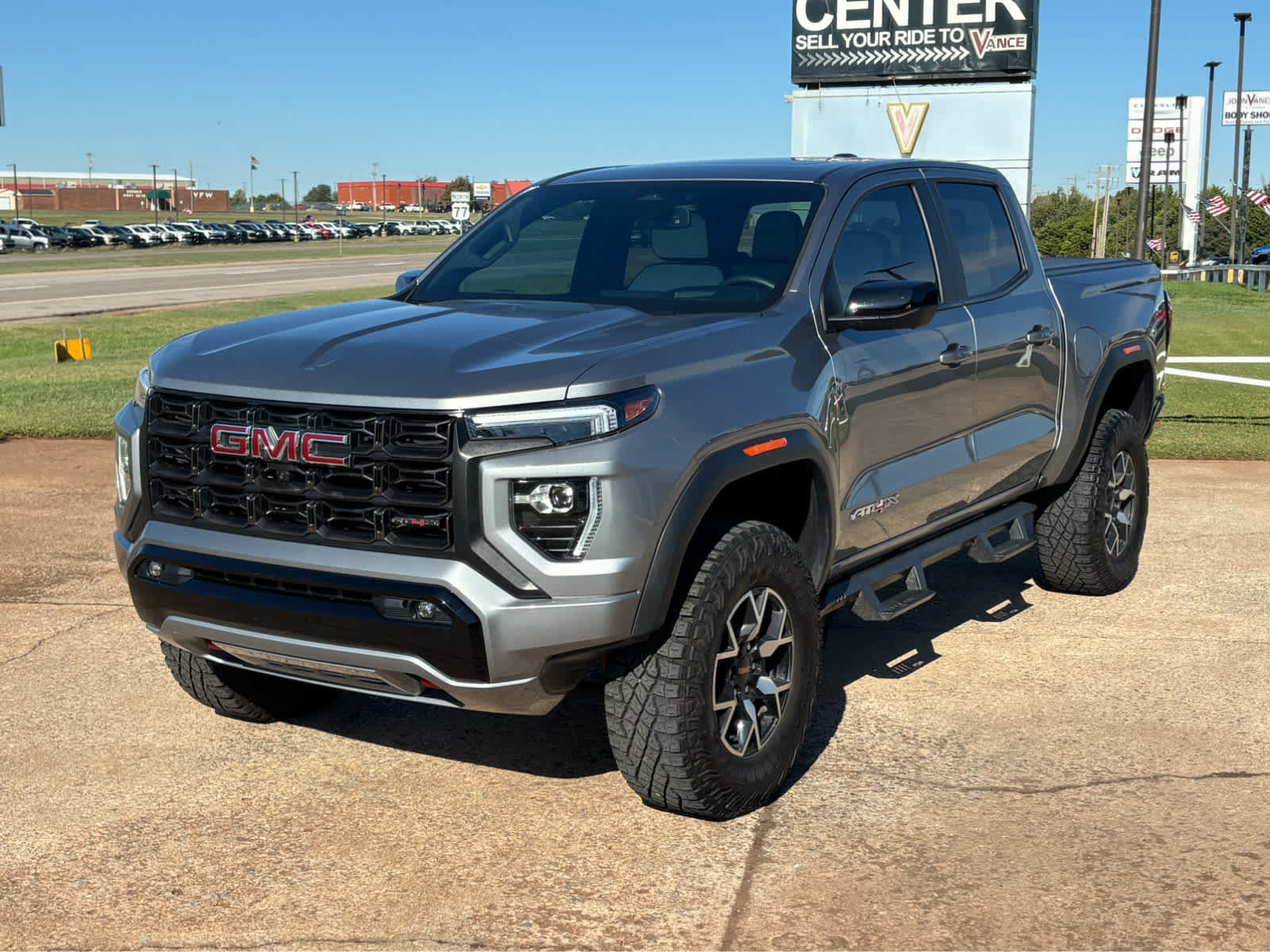 Used 2024 GMC Canyon AT4X AWD/4WD image 3
