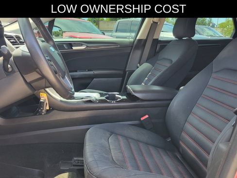 Used 2016 Ford Fusion SE FWD image 14