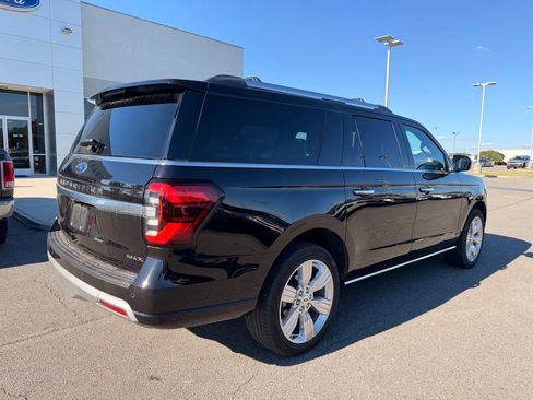 Used 2024 Ford Expedition Max Platinum AWD/4WD image 9