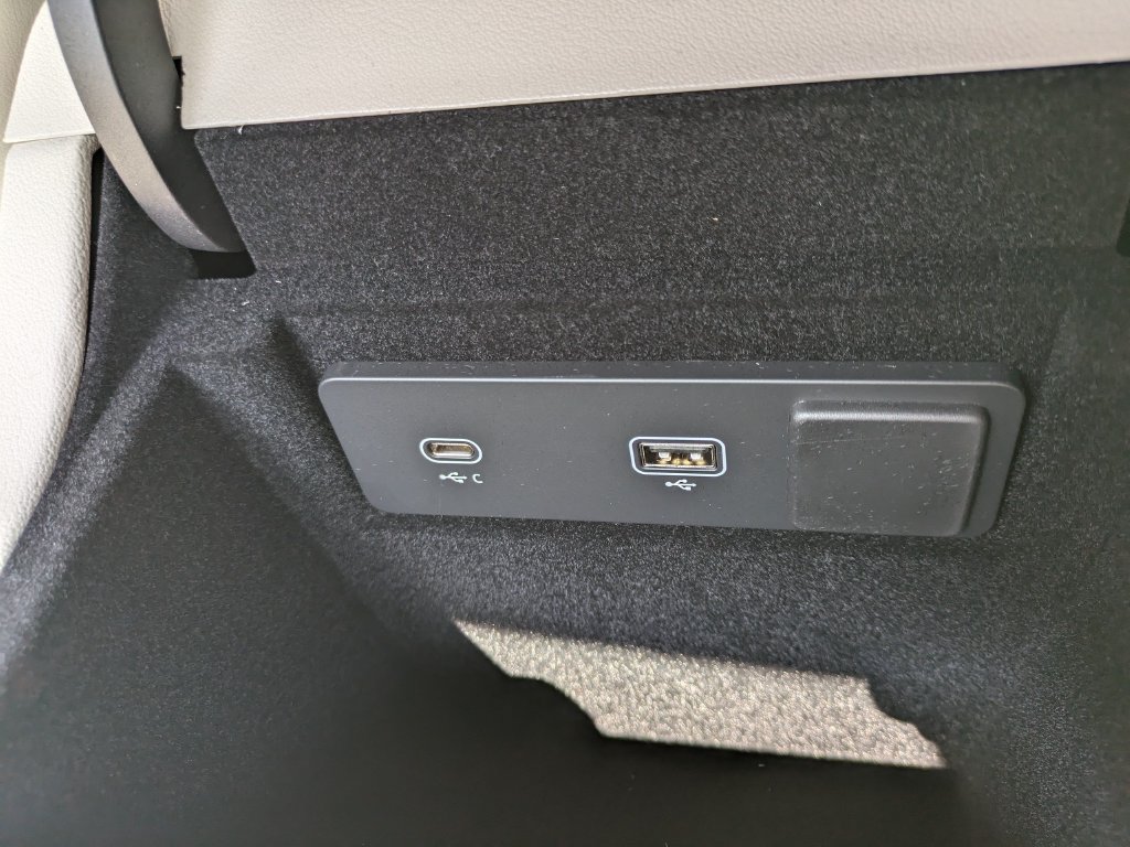 New 2026 Jaguar F-PACE R-Dynamic S AWD/4WD image 31