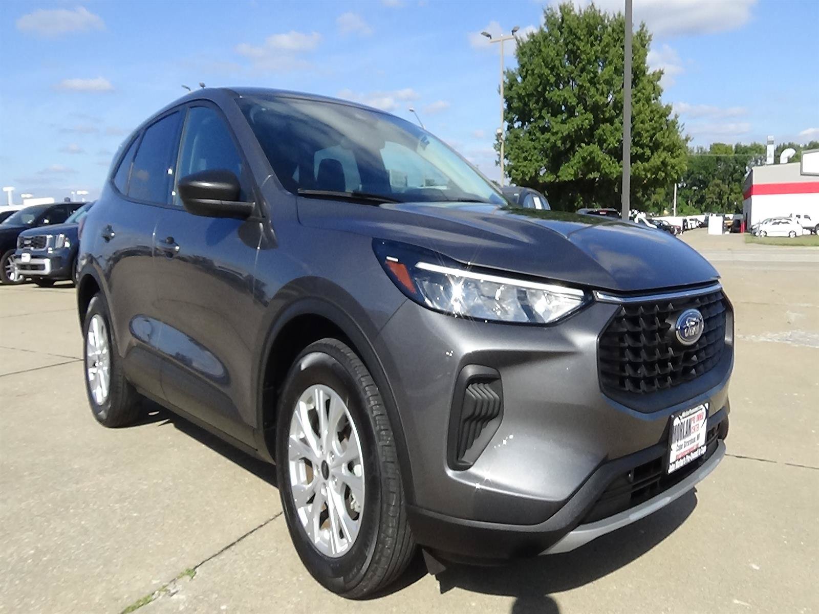 Used 2025 Ford Escape Active FWD image 4