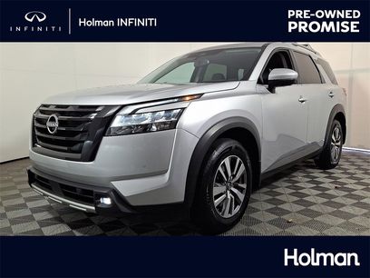 Used 2022 Nissan Pathfinder SL w/ SL Black Package
