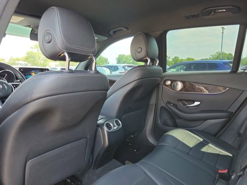 Used 2020 Mercedes-Benz GLC 300 w/ Premium Package image 14