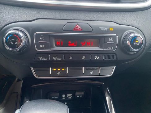 Used 2020 Kia Sorento SX image 19