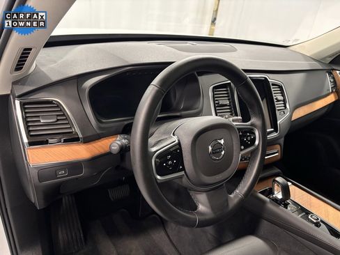 Certified 2025 Volvo XC90 B6 Plus image 10
