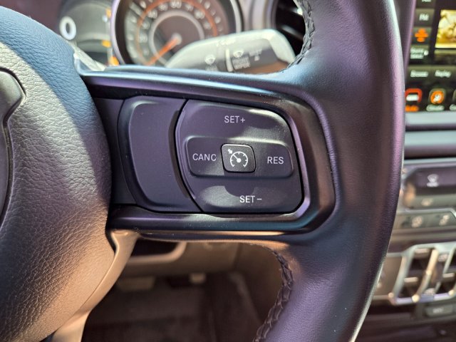 Certified 2021 Jeep Gladiator Sport AWD/4WD image 33