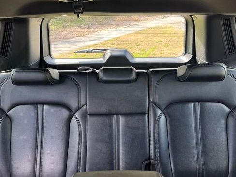 Used 2024 Jeep Wagoneer L Series II w/ Flexible Seating Group AWD/4WD image 20